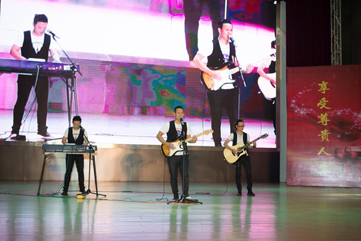 蓝菲红酒之夜(暨蓝菲新品发布酒会)盛大举行