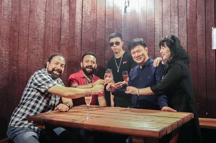 蓝菲董事长受邀赴智利考察