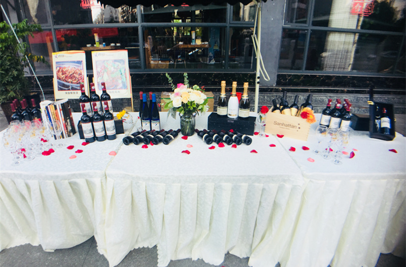 开一家红酒专卖店多少钱?